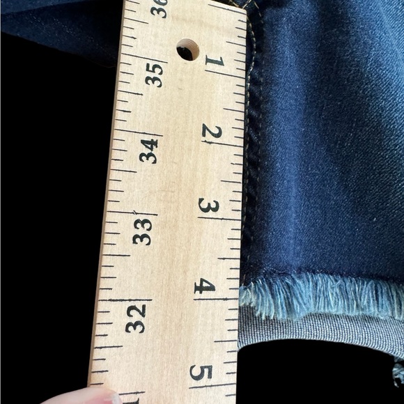 NWT 7 for all mankind Jen 7 shorts - Picture 13 of 13